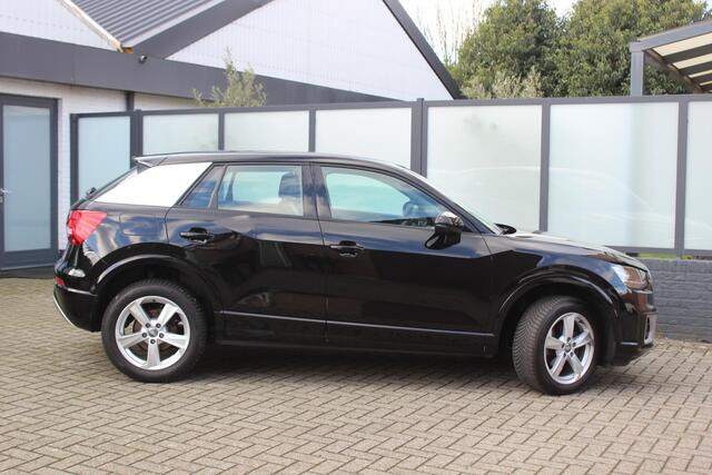 Audi Q2 30 TFSI Design PDC, LM Velgen!