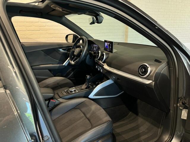 Audi Q2 35 TFSI S-Line Black Pano BenO Virtual Camera Carplay ACC 19''