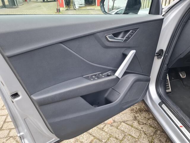 Audi Q2 30 TFSI Sport S line Edition 19"/LED/PDC/Navigatie/Climate/Cruise