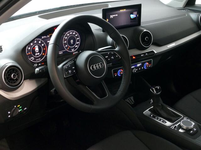 Audi Q2 35 TFSI 1.5 S EDITION 150PK VIR.COCKPIT ELEK.KLEP CARPLAY NAVI CAMERA MATRIX LED STOELVERW. PDC 04/2024