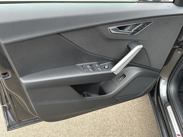 Audi Q2 35 TFSI 150pk S-tronic S-line | Led | Camera | Carplay | Elek. Achterklep | Rijklaar incl. garantie