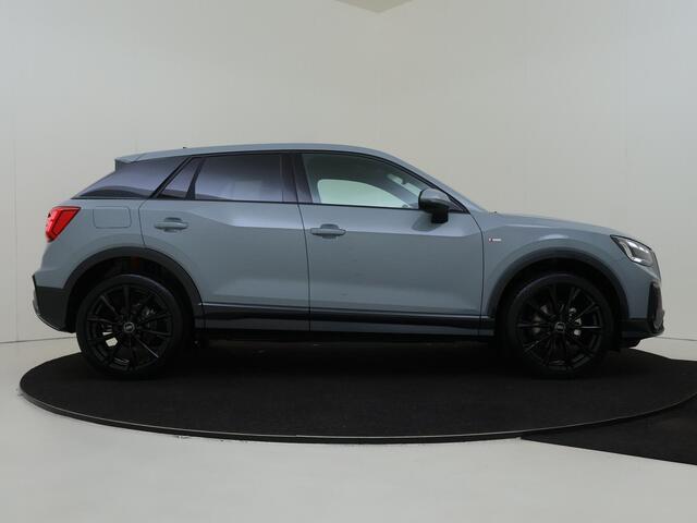Audi Q2 35 TFSI S Edition | Achteruitrijcamera | Stoelverwarming | Virtual cockpit | Panoramadak | CarPlay | Climate control |