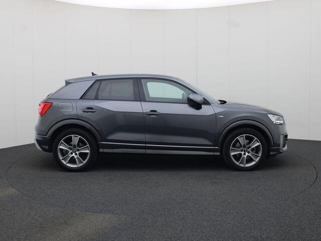 Audi Q2 40 TFSI/190PK quattro S Line · Trekhaak · LED · Leder/Stof