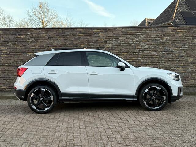 Audi Q2 1.4 TFSI Automaat S-Line Panodak LED Camera