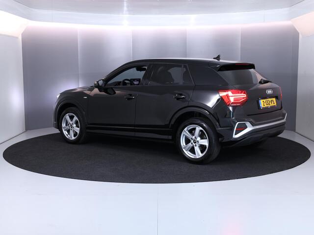 Audi Q2 35 TFSI S Edition 150 pk S-tronic | Verlengde garantie | Navigatie | Parkeersensoren achter | Adaptieve cruise control | Matrix LED koplampen | S-Line |