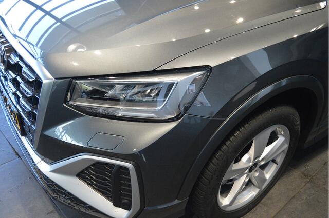 Audi Q2 35 TFSI S-LINE navi clima cruise led pdc trekhaak 150 pk !!