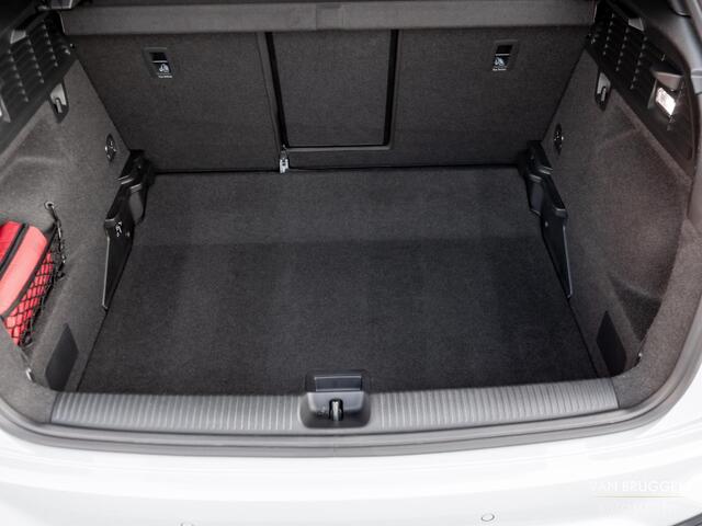 Audi Q2 35 TFSI S-Line Pano B&O Keyless ACC Sfeer BTW 19"