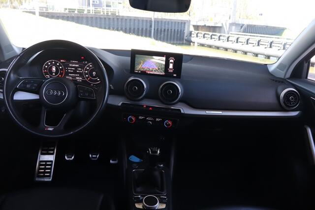 Audi Q2 35 TFSI I S-Line I Achteruitrijcamera I Digitaal Dashboard | S L