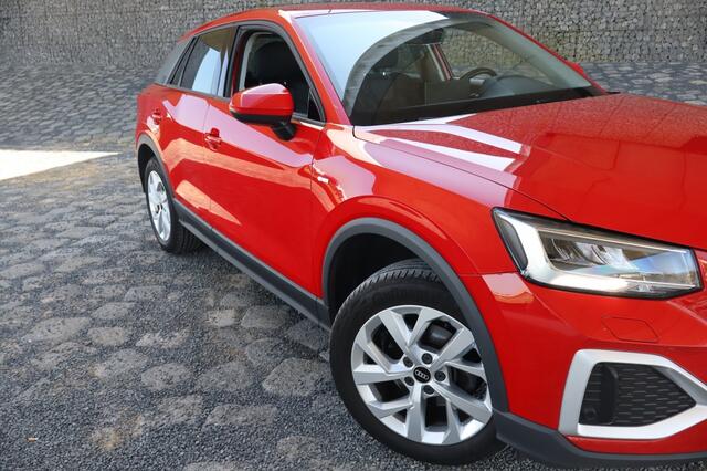 Audi Q2 35 TFSI I S-Line I Achteruitrijcamera I Digitaal Dashboard | S L