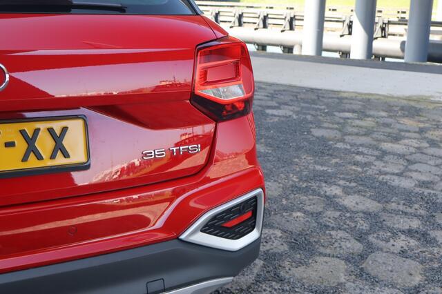 Audi Q2 35 TFSI I S-Line I Achteruitrijcamera I Digitaal Dashboard | S L