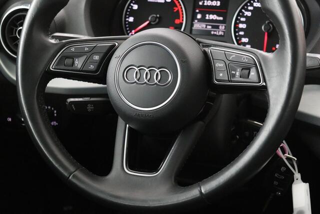 Audi Q2 35 TFSI Sport | Trekhaak | Camera | Navigatie | Sportstoelen | Climate control | PDC | Cruise control | Bluetooth