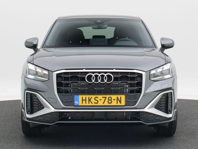 Audi Q2 35 TFSI Edition one Privacy Glas | Matrix Led | 18 inch velgen | Stoelverwarming | Park Assistent |