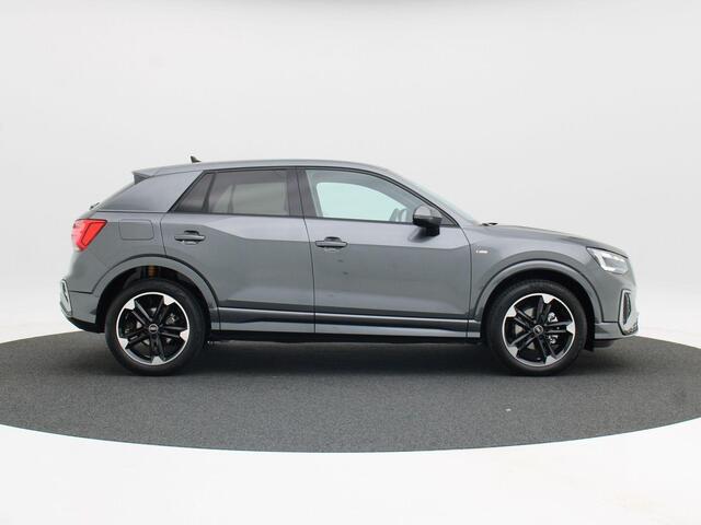 Audi Q2 35 TFSI Edition one Privacy Glas | Matrix Led | 18 inch velgen | Stoelverwarming | Park Assistent |