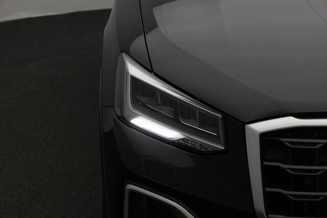 Audi Q2 35 TFSI 150 pk S-tronic Advanced edition / S-Line ext. | Navigatie | Stoelverwarming | Parkeersensoren achter