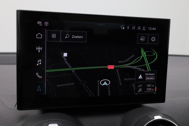 Audi Q2 35 TFSI 150 pk S-tronic Advanced edition / S-Line ext. | Navigatie | Stoelverwarming | Parkeersensoren achter