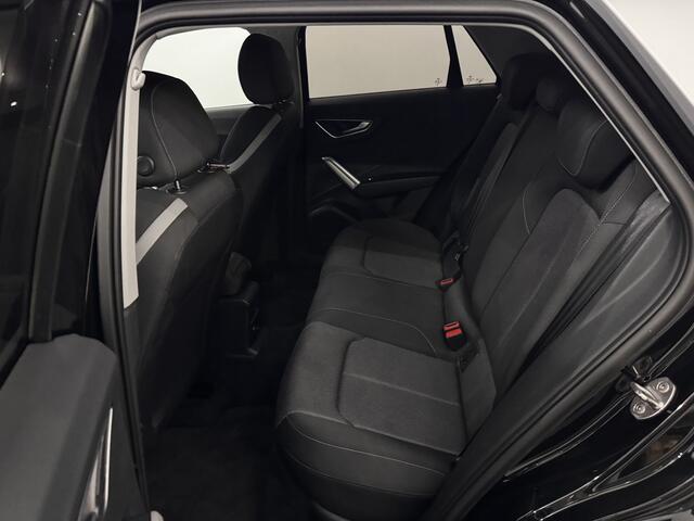 Audi Q2 35 TFSI S-line Clima, Navi, Camera, Virtual desk, Stoelverwarming, Cruise control adaptief, A start stop