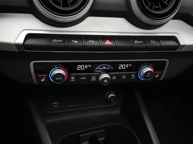 Audi Q2 35 TFSI 150 pk Advanced S-line Edition | Panoramadak | Achteruitrijcamera | Navigatie | Stoelverwarming