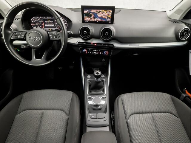 Audi Q2 30 TFSI Sport (VIRTUAL COCKPIT, APPLE CARPLAY, GROOT NAVI, KEYLESS, ADAPTIVE CRUISE, CLIMATE, SPORTSTOELEN, LED KOPLAMPEN, PARKEERSENSOREN, NIEUWSTAAT)