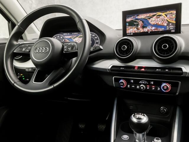 Audi Q2 30 TFSI Sport (VIRTUAL COCKPIT, APPLE CARPLAY, GROOT NAVI, KEYLESS, ADAPTIVE CRUISE, CLIMATE, SPORTSTOELEN, LED KOPLAMPEN, PARKEERSENSOREN, NIEUWSTAAT)