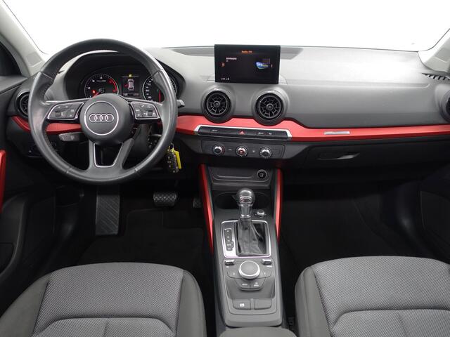Audi Q2 1.6 TDI Sport Aut- Panoramadak, Park Assist, Cruise, Clima, Navigatie, Privacy glass