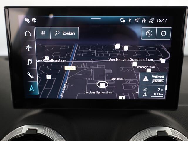Audi Q2 35 TFSI S Edition 150 pk S-tronic | Verlengde garantie | Navigatie | Parkeersensoren achter | Adaptieve cruise control | Matrix LED koplampen | S-line |