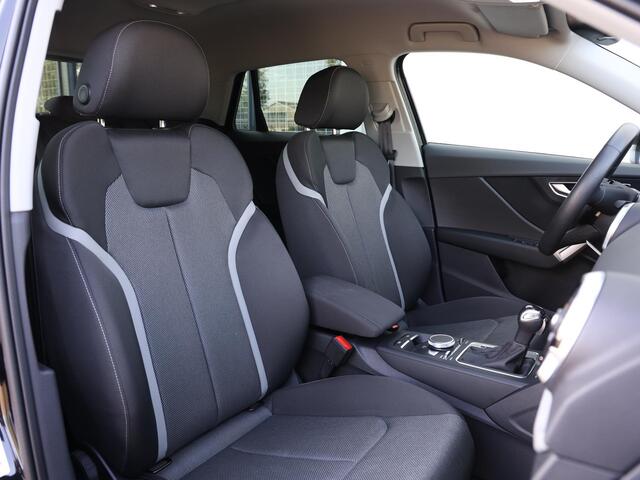 Audi Q2 35 TFSI Advanced edition | Lichtmetalen velgen | MMI navi | Privacy glas | Climate control |
