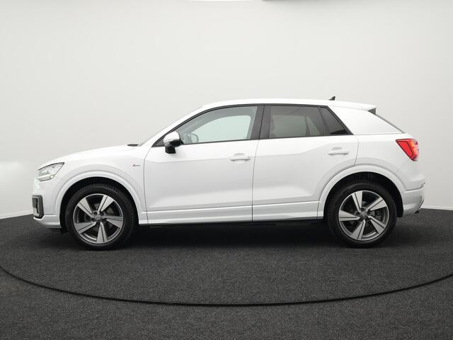 Audi Q2 35 TFSI 2x S Line 150pk | Camera | LED | Carplay | Sportsoelen Half Leder | Stoelverwarming | Cruise Control | 18'' L.M. | DAB |