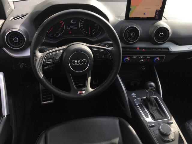 Audi Q2 35 TFSI S-Line Black Edition Keyless Go