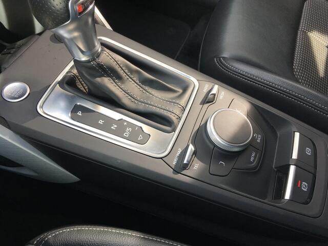 Audi Q2 35 TFSI S-Line Black Edition Keyless Go