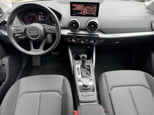Audi Q2 35 TFSI S-line Black Keyless Go