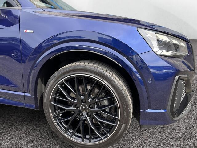 Audi Q2 35 TFSI S-line Black Sonos Pano Matrix