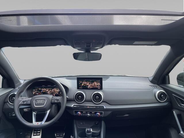 Audi Q2 35 TFSI S-line Black Sonos Pano Matrix