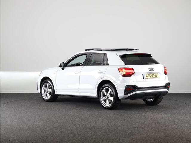 Audi Q2 35 TFSI S Edition 150 pk S-tronic | Verlengde garantie | Navigatie | Panoramadak | Parkeersensoren achter | Adaptieve cruise control | S-Line |