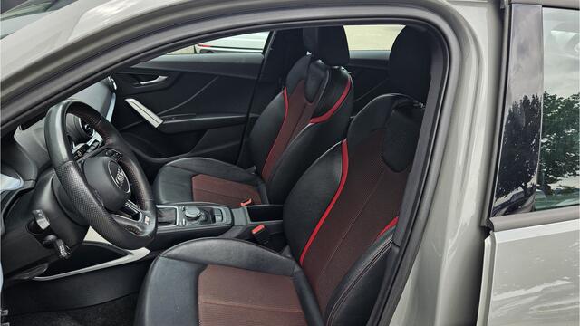 Audi Q2 30 TFSI S Edition + 3x S-LINE + NAVIGATIE + LM VELGEN