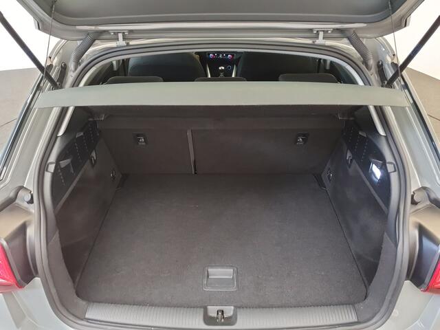 Audi Q2 30 TFSI 115pk Design Trekhaak, Panorama dak