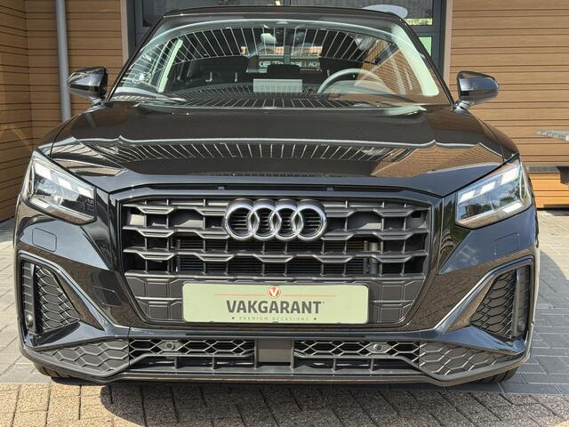 Audi Q2 35 TFSI 150PK S Line,App.Adapcruise,Camera,