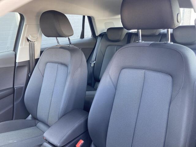 Audi Q2 35 TFSI/150PK Pro Line · Navigatie · Parkeersensoren · LED