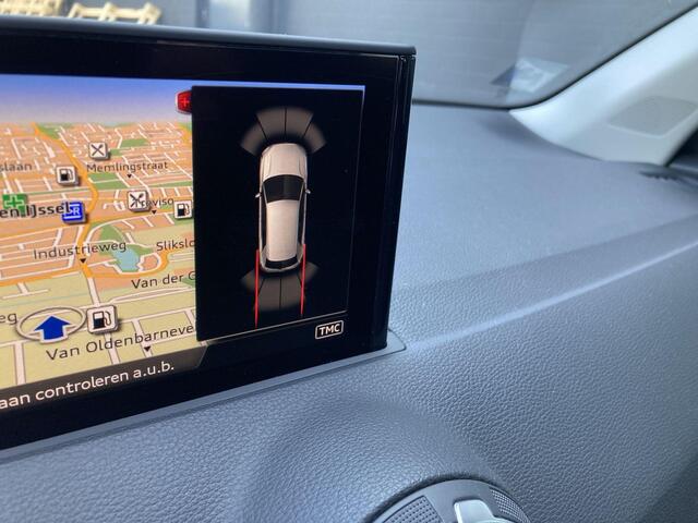 Audi Q2 35 TFSI/150PK Pro Line · Navigatie · Parkeersensoren · LED
