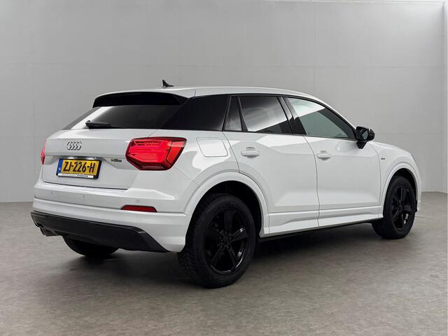 Audi Q2 35 TFSI CoD S-line 150PK LED Clima Cruise Navigatie PDC 17''LMV