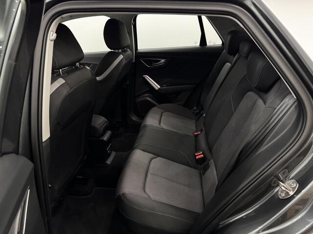 Audi Q2 35 TFSI S-line Clima, Camera, Navi, Winterpakket, Virtual desk, A start stop, Cruise control adaptief