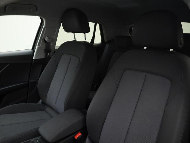 Audi Q2 35 TFSI/150PK S Line · Navigatie · Camera + Parkeersensoren · Stoelverwarming