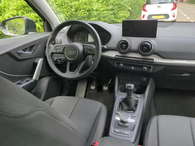 Audi Q2 30 TFSI 110pk Pro Line / Cruise control / 16'' LM velgen / Clima / Parkeersenoren Achter