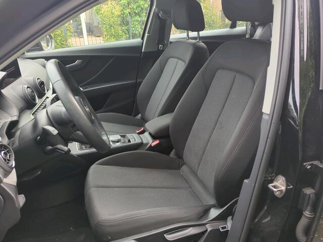 Audi Q2 30 TFSI 110pk Pro Line / Cruise control / 16'' LM velgen / Clima / Parkeersenoren Achter