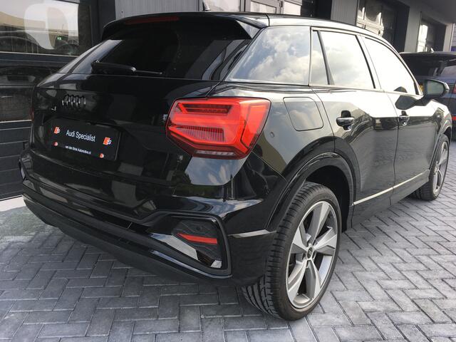 Audi Q2 35 TFSI S-line Black Edition