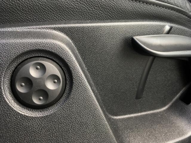Audi Q2 35 TFSI S-line Black Edition