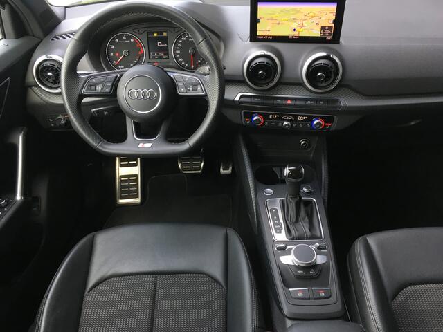 Audi Q2 35 TFSI S-line Black Edition