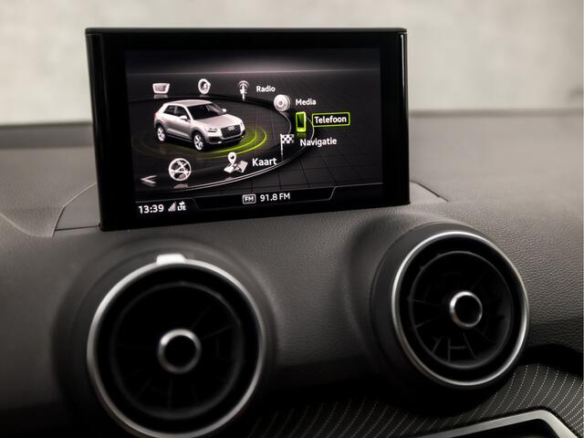 Audi Q2 1.4 TFSI S-Line Sport 150Pk Automaat (SCHUIFDAK, HEAD-UP DISPLAY, GROOT NAVI, CAMERA, LEDER, ADAPTIVE CRUISE, STOELVERWARMING, SFEERVERLICHTING, KEYLESS, LED KOPLAMPEN, NIEUWE APK, NIEUWSTAAT)