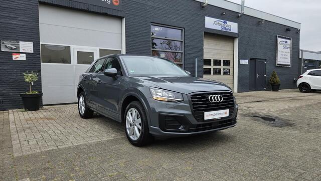 Audi Q2 30 TFSI Sport | NANOGRIJS + OPTIEK ZWART | 1e EIGENAAR | DEALER ONDERHOUDEN