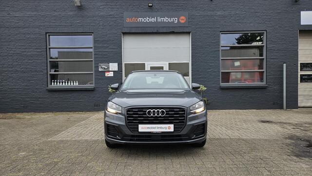 Audi Q2 30 TFSI Sport | NANOGRIJS + OPTIEK ZWART | 1e EIGENAAR | DEALER ONDERHOUDEN