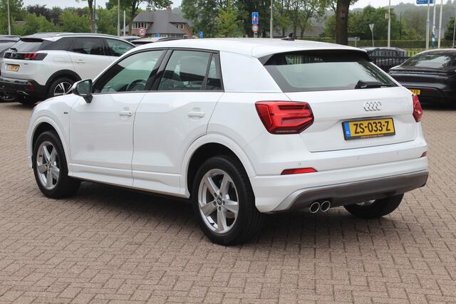 Audi Q2 35 TFSI CoD Sport S line Edition / Navigatie / Parkeerhulp V+A / Sportstoelen / 17'' / LED / Half leder / Cruise Control